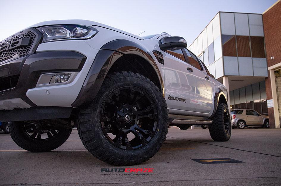 FORD-RANGER-VAPOR-MATTE-BLACK